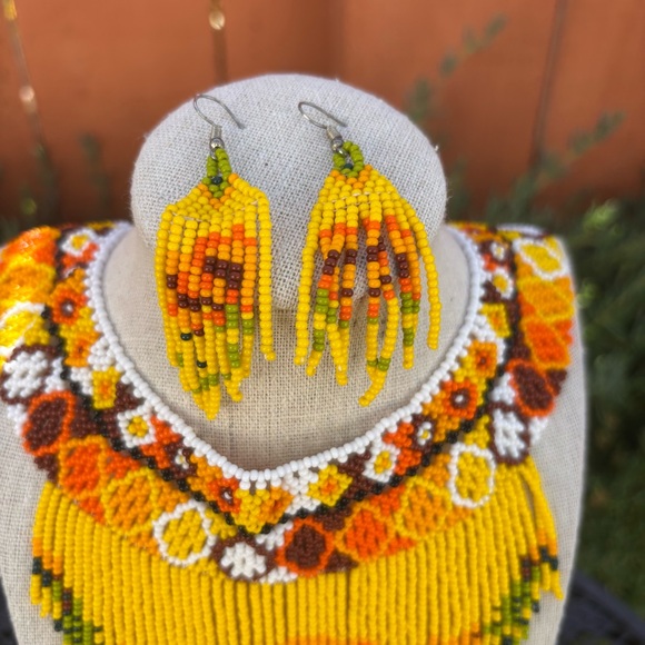 💕New Listing 💕Handmade Beaded Choker with Fringe Waterfall and Earrings - Picture 7 of 9